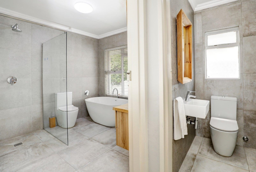 4 Bedroom Property for Sale in Welgemoed Western Cape